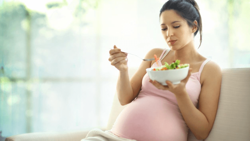 Nằm mơ thấy người lạ có thai điềm báo gì, là số mấy?