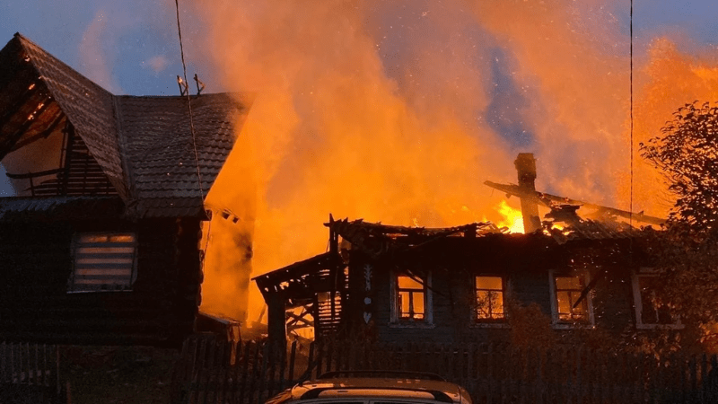 Mơ thấy cháy nhà đánh con gì trúng lớn?