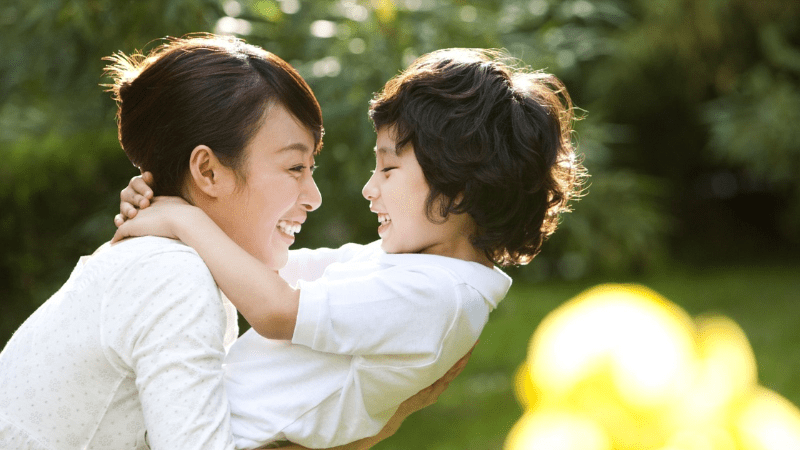 Nằm mơ thấy mẹ đánh con gì phát lộc?