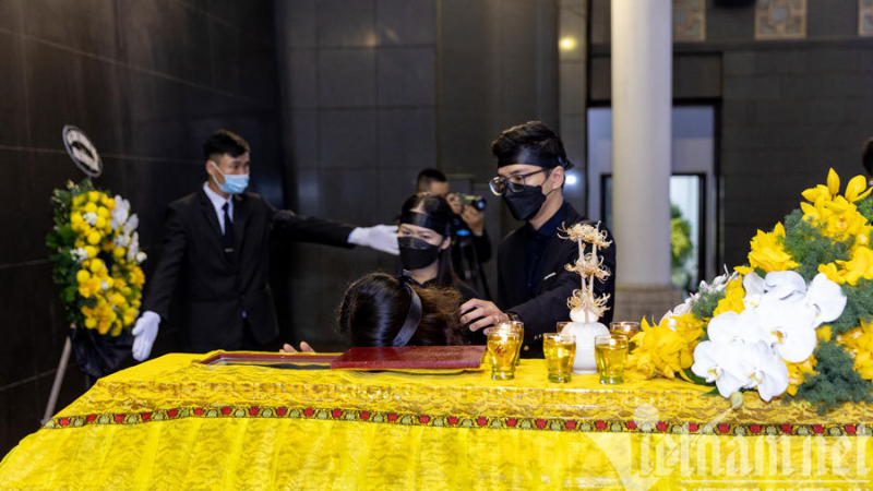 Mơ thấy người chết sống lại đánh con gì với những giấc mơ khác