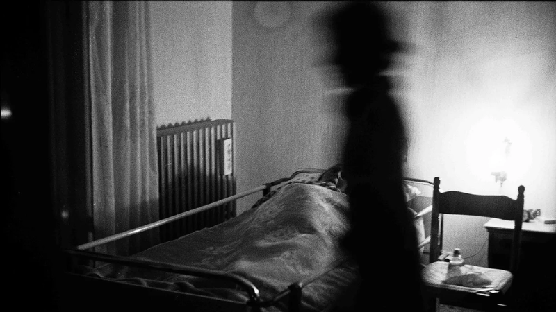 Mơ thấy người chết hiện về là bố hoặc mẹ bạn