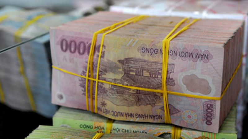 Nằm mơ tiền 50 nghìn có máu đánh con gì?