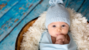 nằm mơ thấy em bé trai đánh con gì