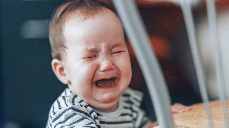 Ngủ mơ thấy em bé trai đang khóc là số nào?